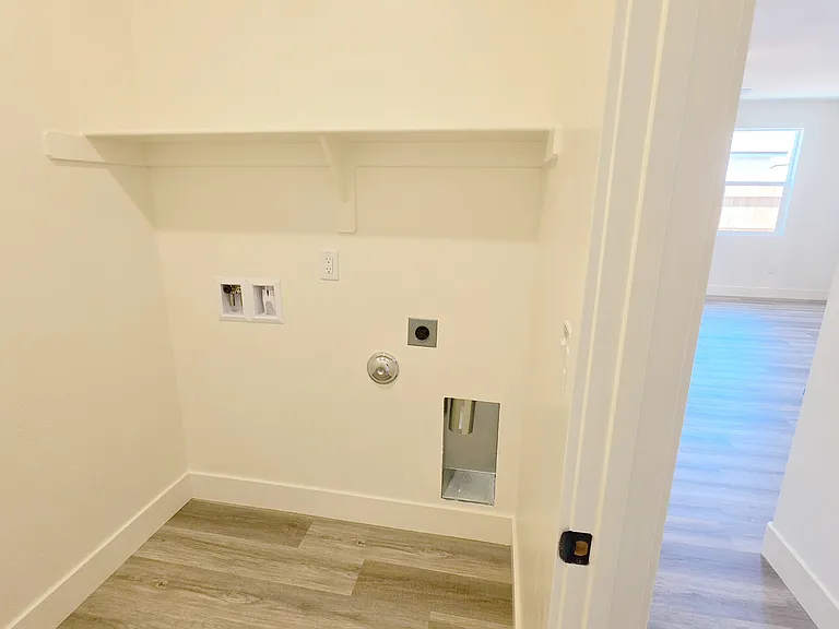 7408 Brenner Pass Way — Photo 12