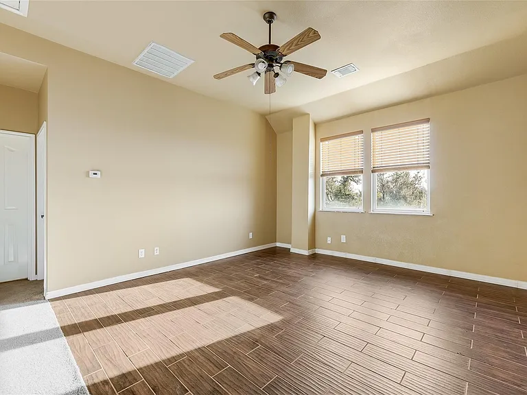 9200 Hurley Cv — Photo 17