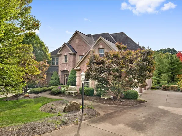 2329 Southampton Dr, Pittsburgh, PA 15241