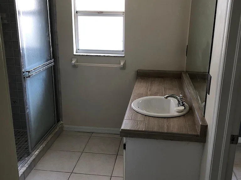 17298 Meadow Lake Cir — Photo 11