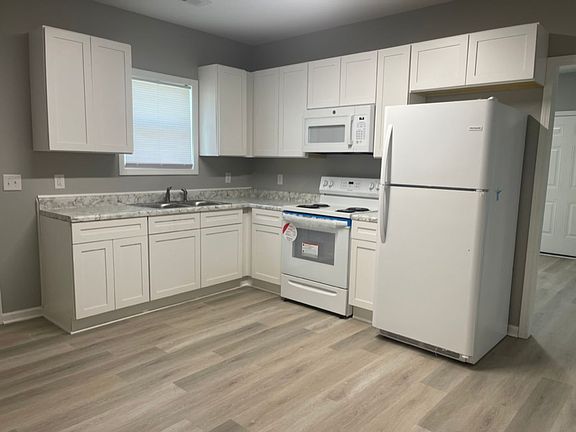 5th image of 2225 Waites Rd #A