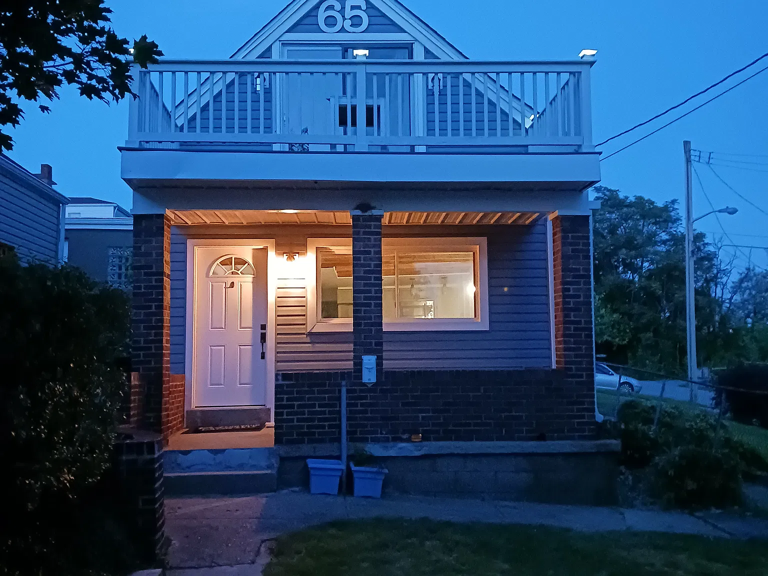 2 bed, 995 sqft, $1,950 — Photo 1