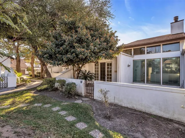 7655 S Braeswood Blvd APT 31, Houston, TX 77071