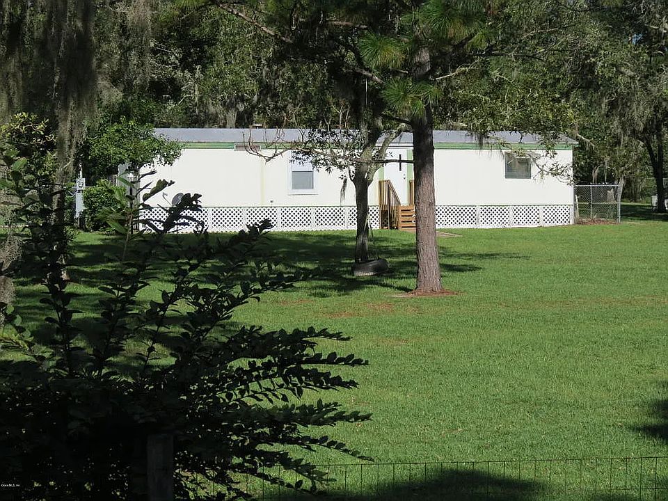1st image of 10171 NE 61st Ln