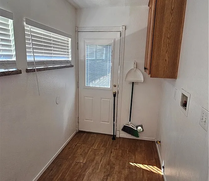 800 Ivy St — Photo 8