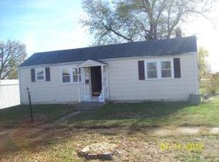 704 W Market St, Savannah, MO 64485