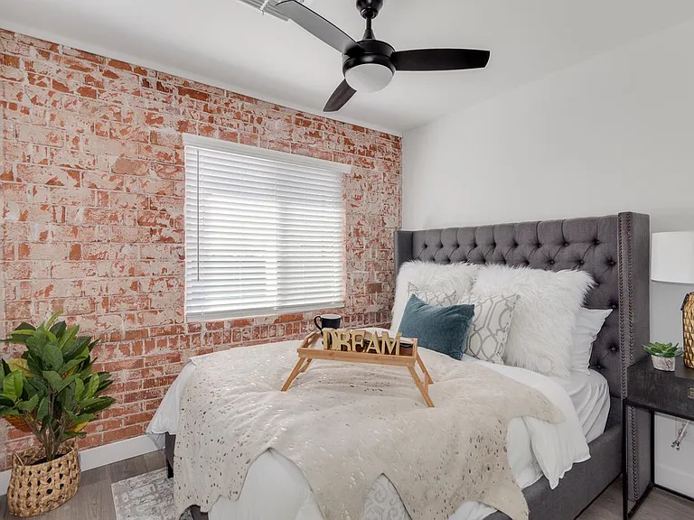 2512 E Thomas Rd #1 — Photo 18
