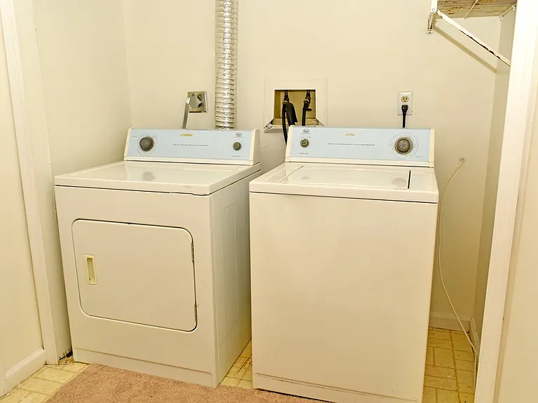 3838 Angelton Ct — Photo 21