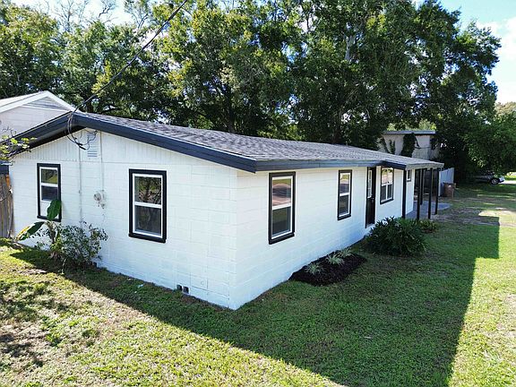 4th image of 1461 Irish Hill Dr