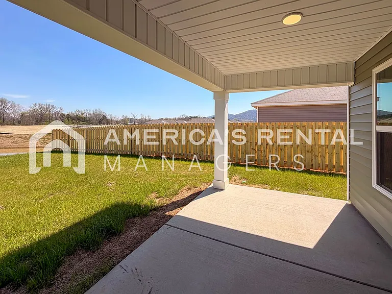 9941 Sequoyah Cove Dr SE — Photo 40