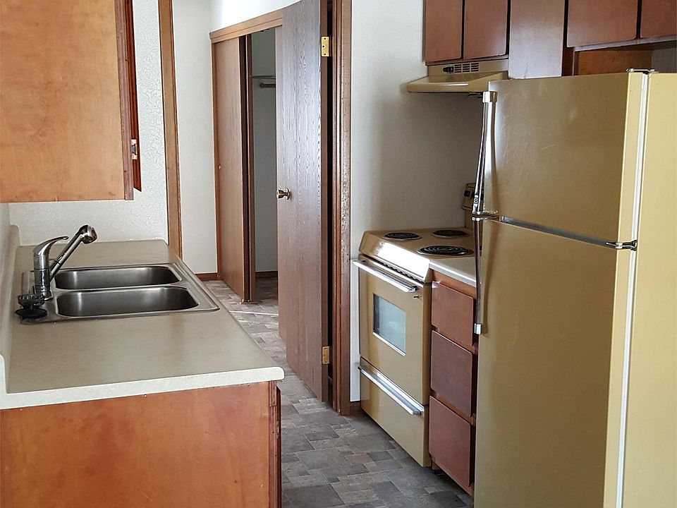 2nd image of 330 E 4th Ave APT 3