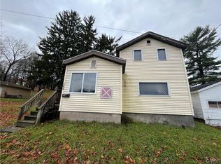264 Duer St, Oswego, NY 13126