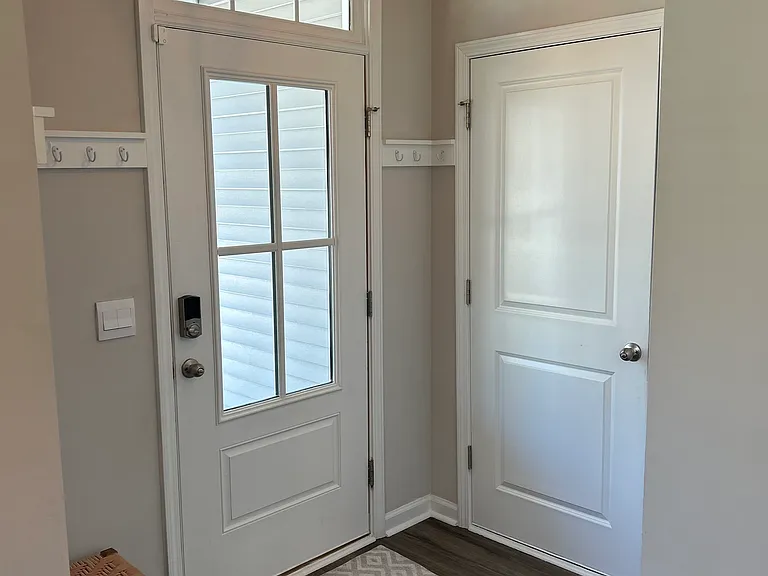 3647 Roseblossom Dr — Photo 10
