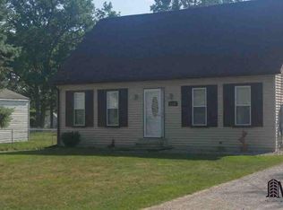 7126 Taylor Ave, Temperance, MI 48182