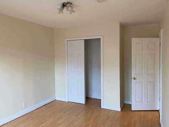 3rd image of 71-17 34th Ave #2