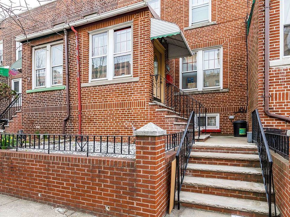 1st image of 2437 43rd St