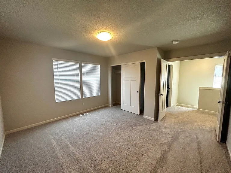 31482 NW Turel Dr — Photo 8