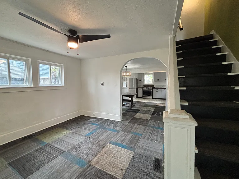1 Easterly Pl — Photo 5