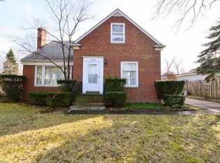 3944 Rosemond Rd, Cleveland Heights, OH 44121