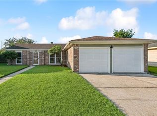 3805 Greenbriar Ln, Harvey, LA 70058