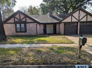 4307 Lemon Tree Ln, Houston, TX 77088