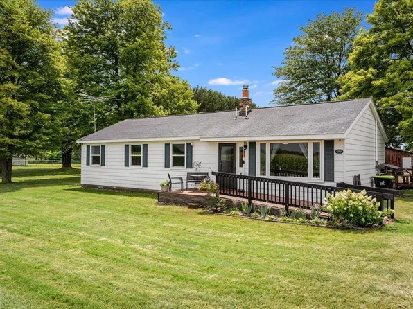 6393 Dyer Rd, Turner, MI 48765