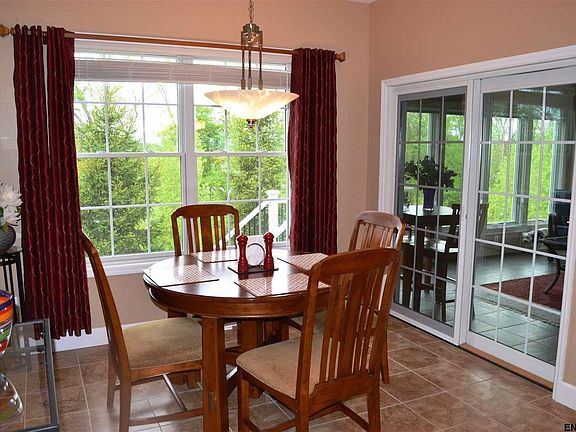4th image of 9 Sheldon Dr