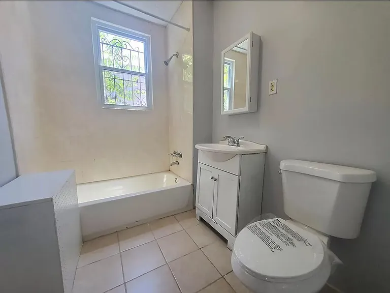732 S 20th St #2LA — Photo 1
