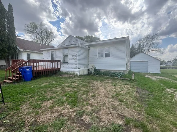 221 N 2nd Ave W, Hartley, IA 51346