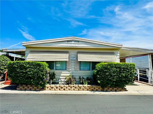 8811 Canoga Ave Space 221, Canoga Park, CA 91304