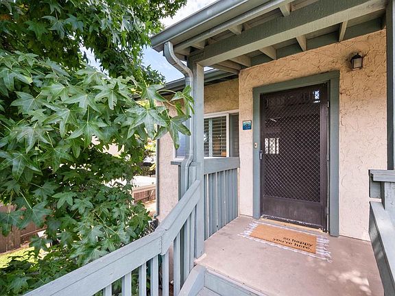 4th image of 318 Juniper Ave APT 10