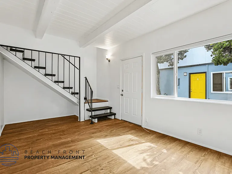 217-219 S. Esplanade St. — Photo 2