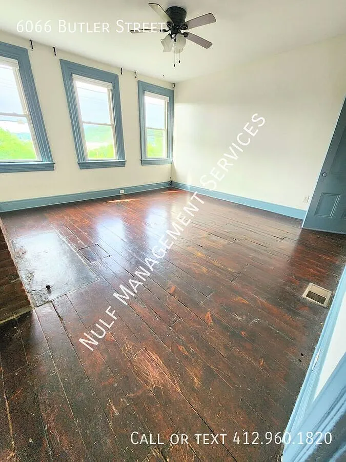 1 bed, 1 bath + Bonus Room House in Stanton Heights — Photo 4