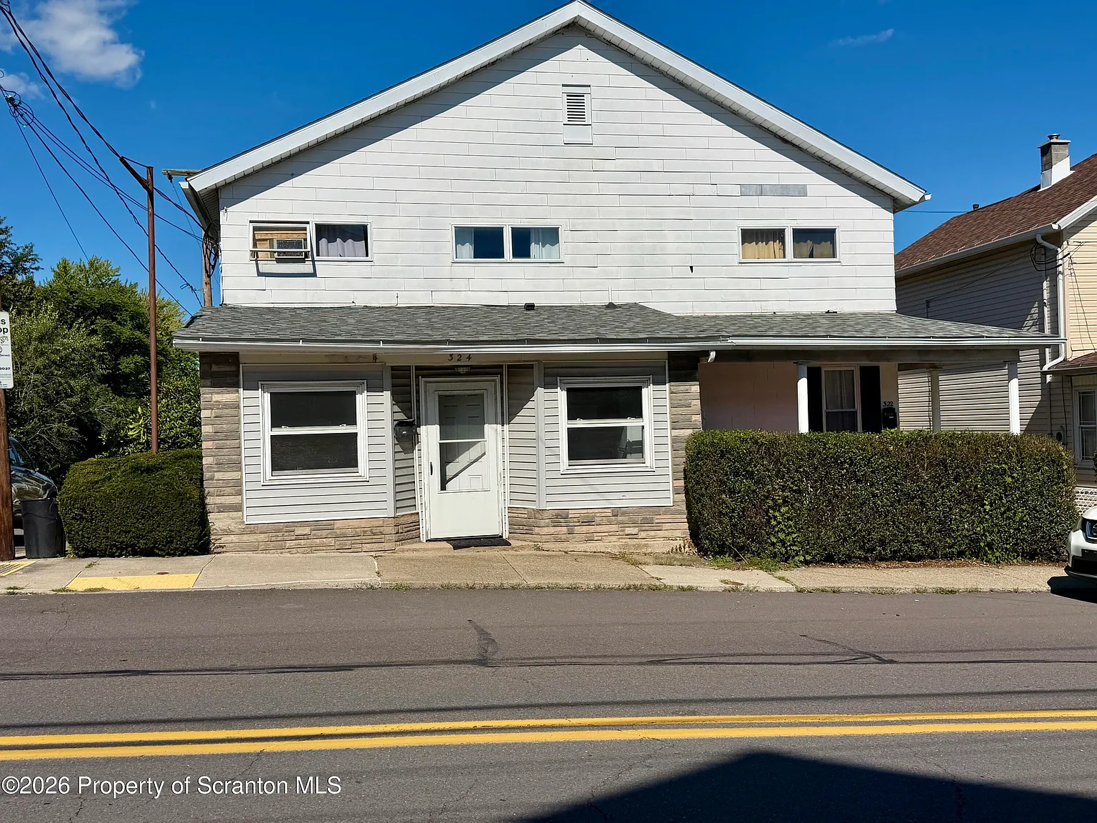 1 bed, 1.0 bath, 450 sqft, $800 — Photo 1
