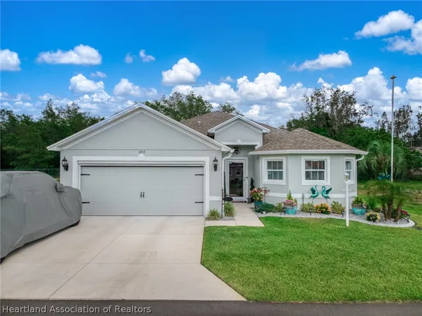 1153 Bishop St, Avon Park, FL 33825