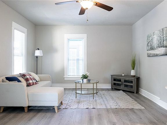 2nd image of 2329 Chelsea Ave