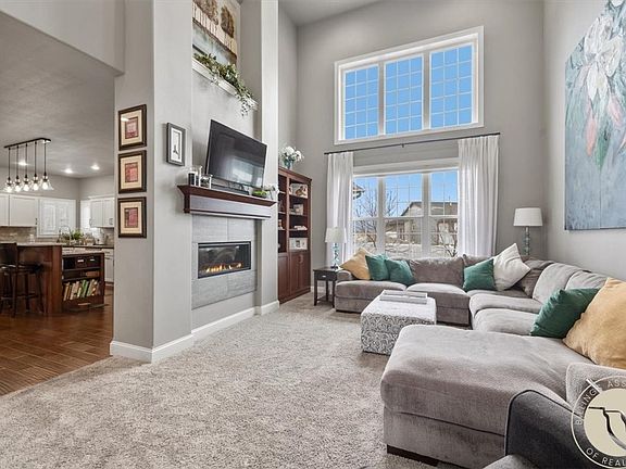 2nd image of 381 Cherry Hills Rd