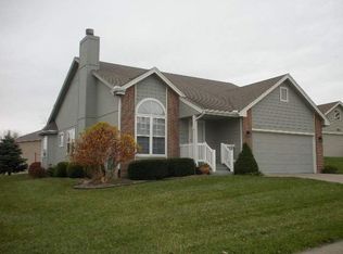 3625 SW Willow Brook Dr, Topeka, KS 66614