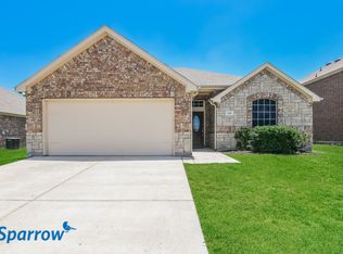 745 W Bend Blvd, Burleson, TX 76028