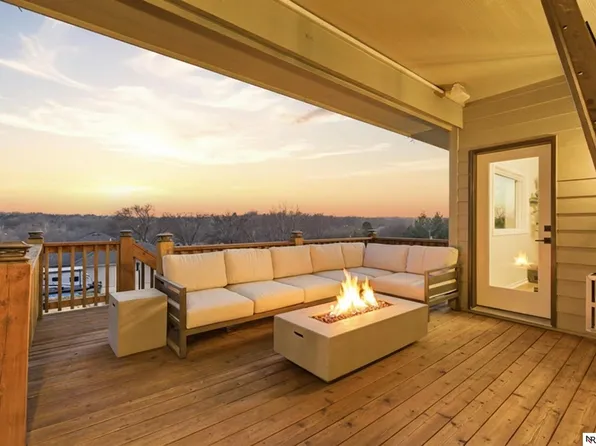 13717 Miami St, Omaha, NE 68164