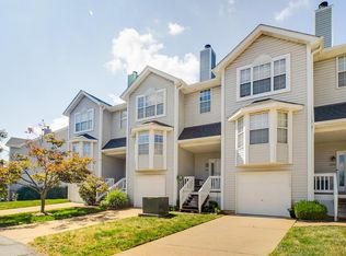 1625 Whispering Creek Dr, Ballwin, MO