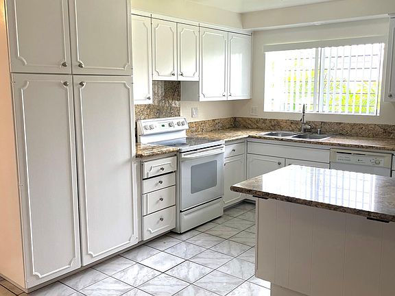 3rd image of 563 S Fashion Park St APT A