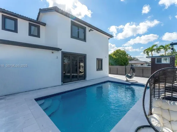 14285 SW 183rd Ter, Miami, FL 33177