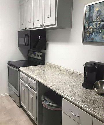 4th image of 90 S Park Ave APT B8