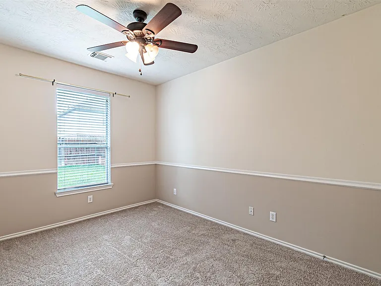 17911 Serene Shore Dr — Photo 40