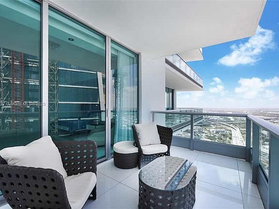 2nd image of 900 Biscayne Blvd APT 6209