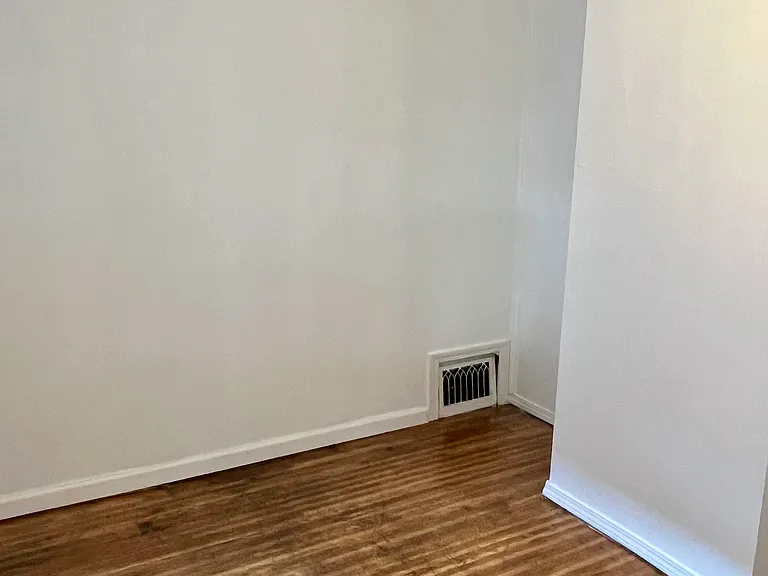 423 Cottage St — Photo 26