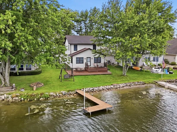 5520 S Highpoint Dr, Albion, IN 46701