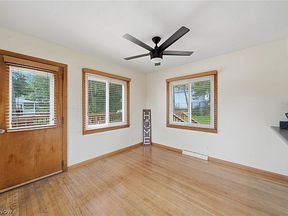 5th image of 276 Stevenson Ave