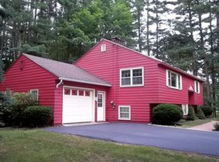 17 Sylvan Cir, Kennebunk, ME 04043